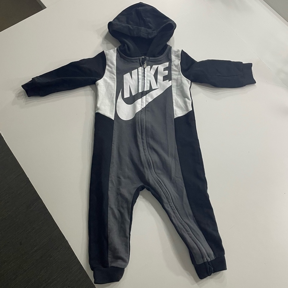 Nike Amplify coverall onesie hoodie for toddlers size 18 months
